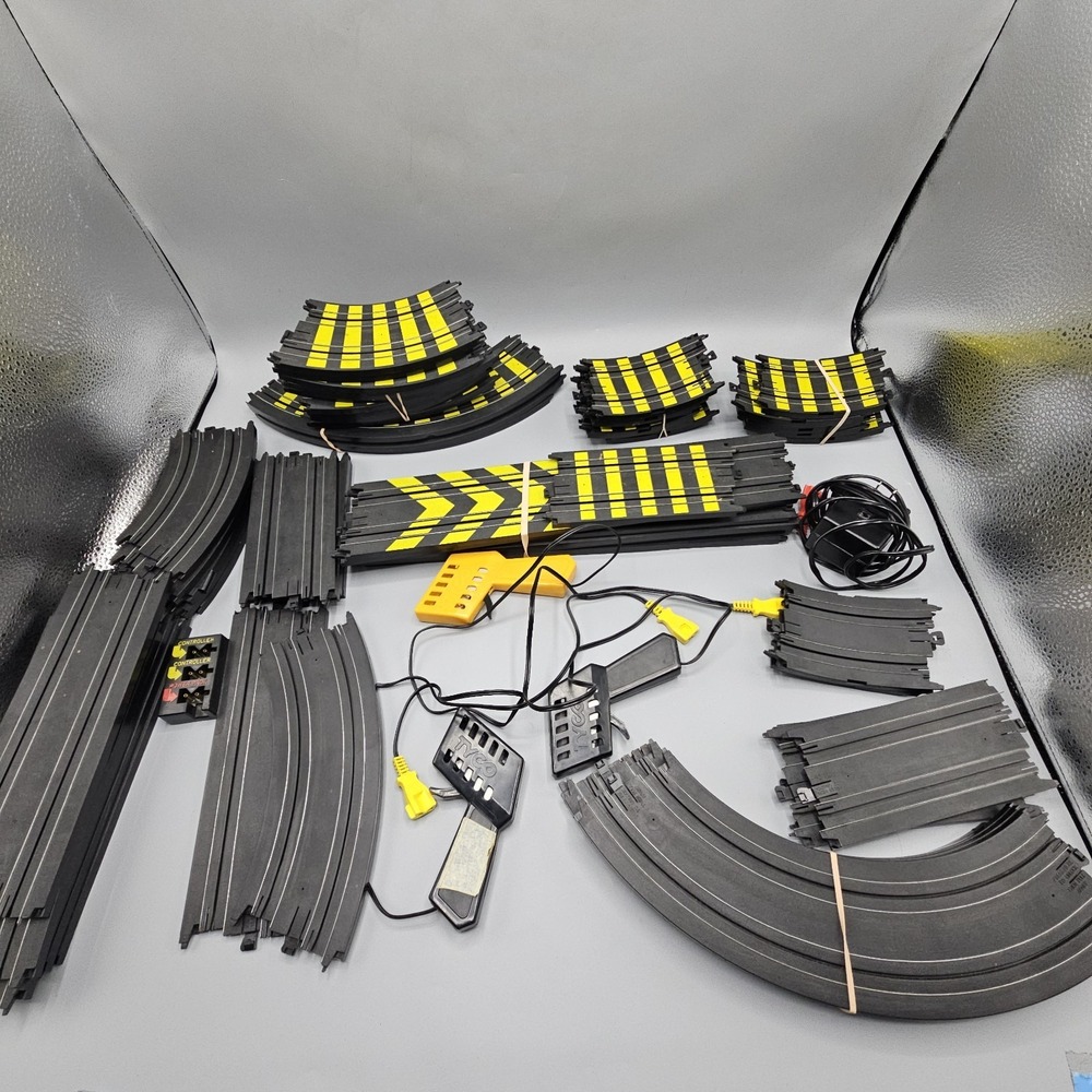 Vintage Tyco Zero Gravity Cliff Hangers Tracks Parts Controllers Pieces